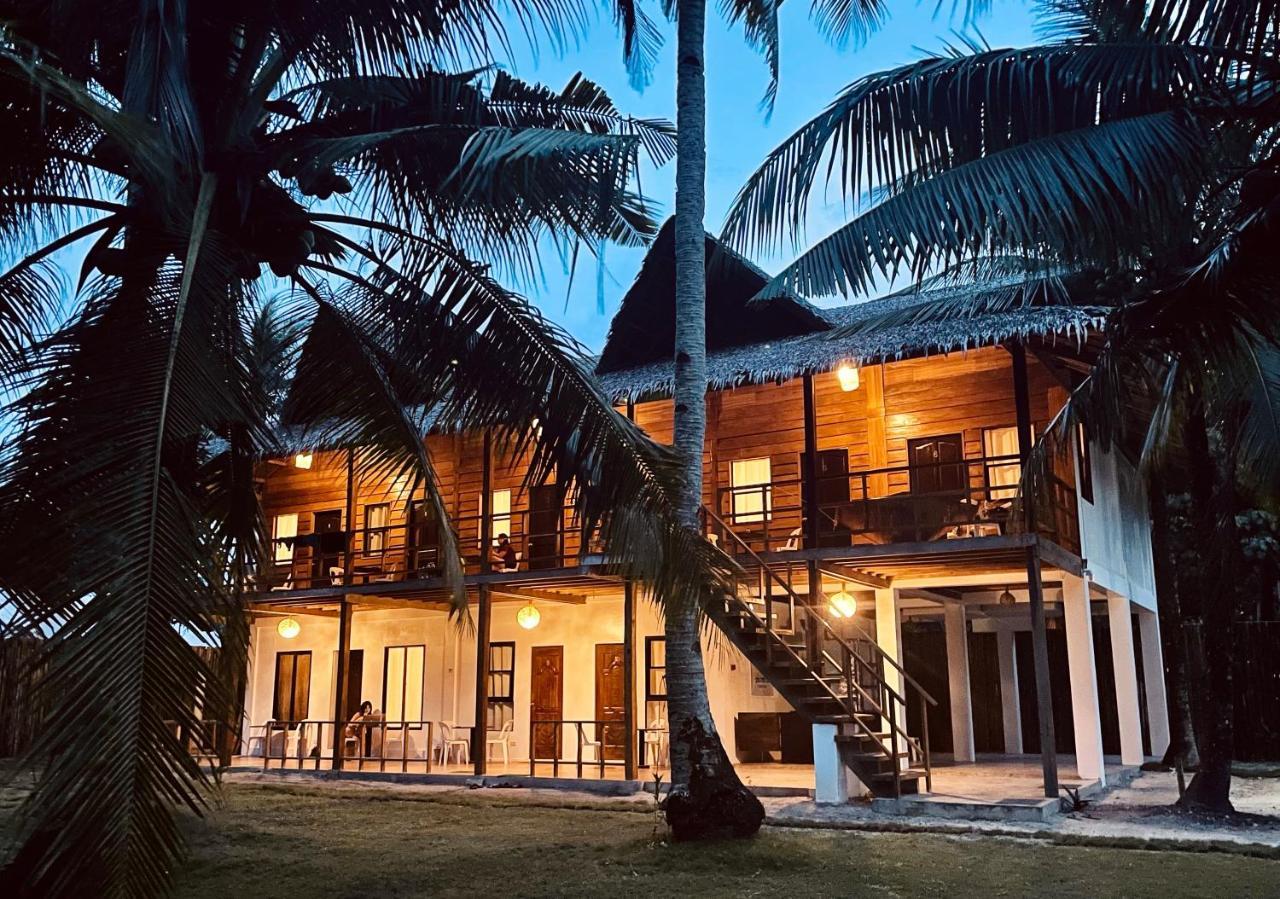Siargao Sunflower Suites 제너럴 루나 외부 사진