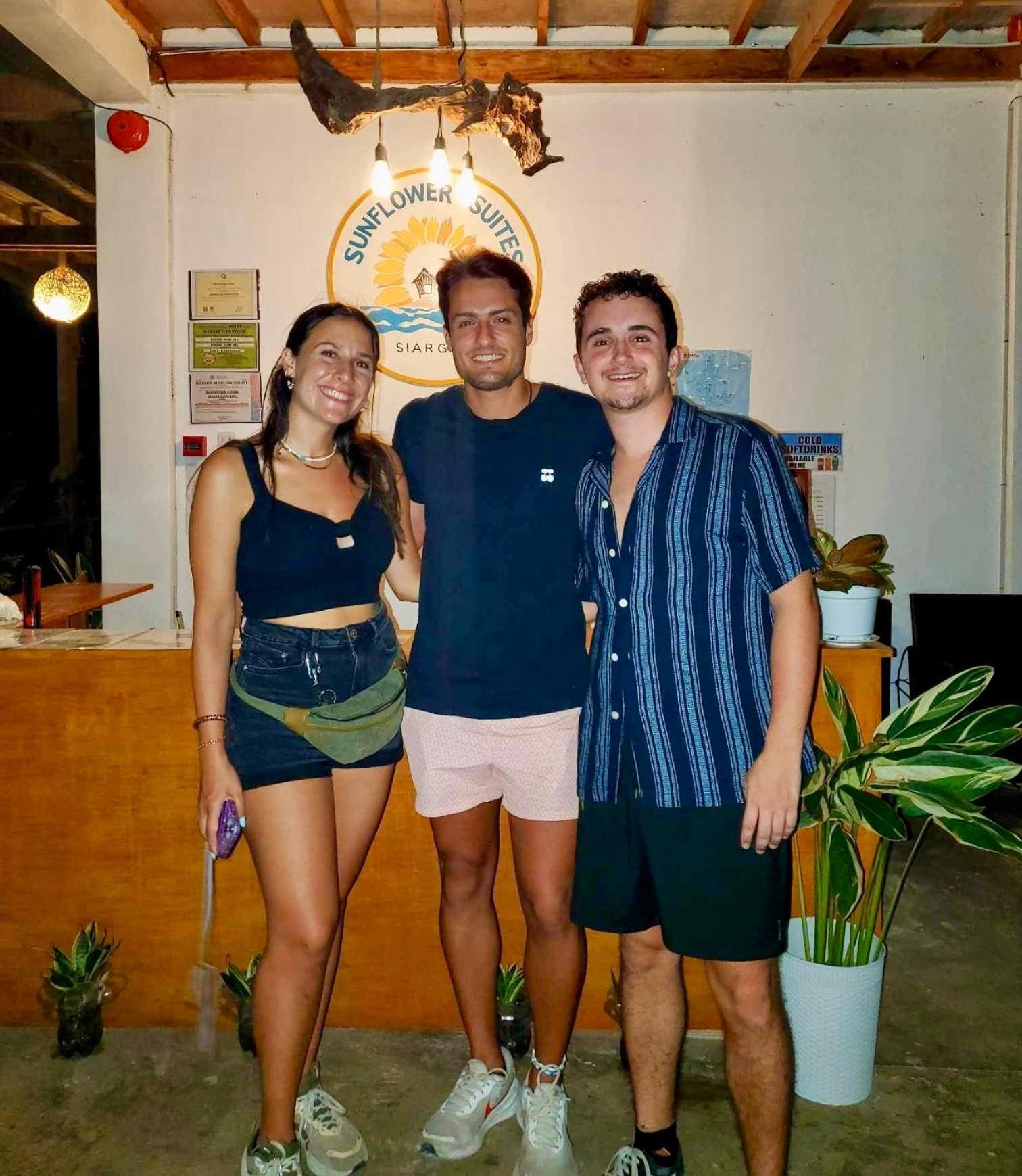Siargao Sunflower Suites 제너럴 루나 외부 사진