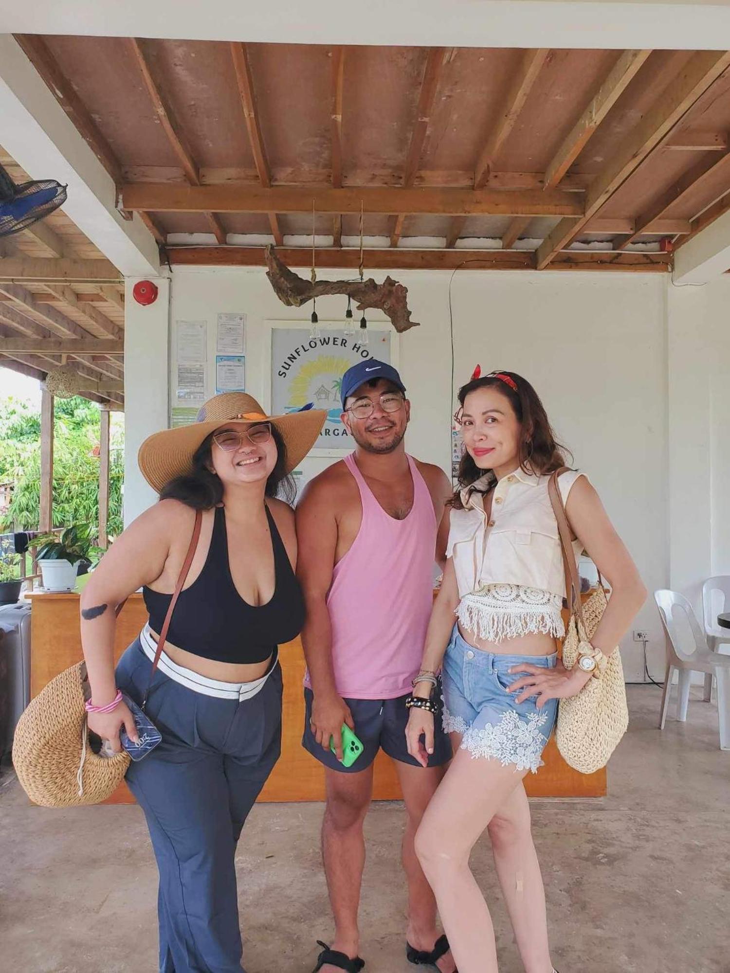 Siargao Sunflower Suites 제너럴 루나 외부 사진